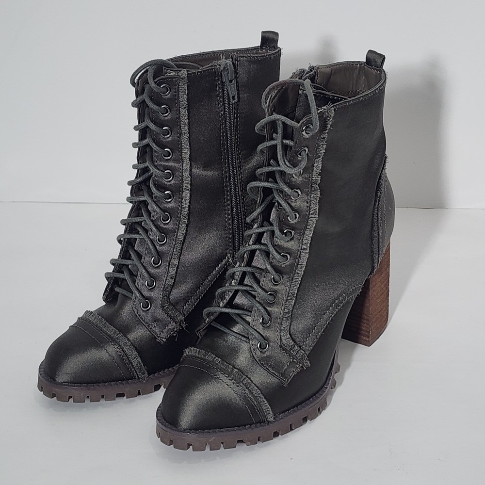 PRICE DROP REPORT Women's Size 6.5 Aileen Army Green Lace Up Combat Boots
